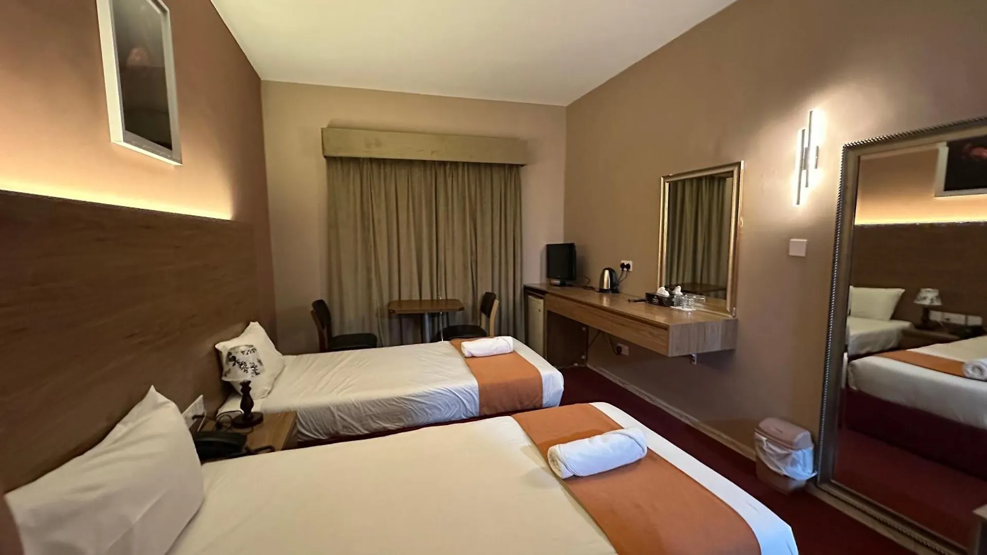 Aygro Hotel Dubái 2*,